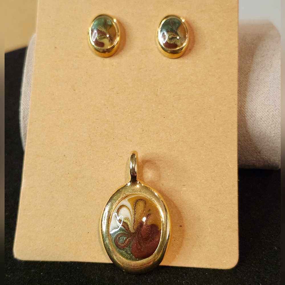 Gold Tone Earrings and Matching Pendant
